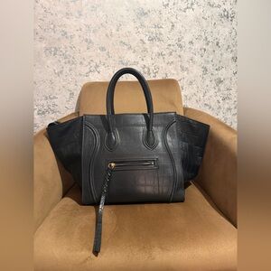Celine Black Calfskin Crocodile-Embossed Medium Phantom Luggage